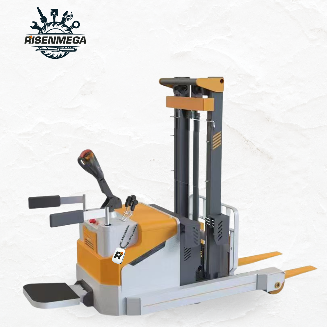 Apilador regular de 2 toneladas con inclinación hacia adelante y desplazamiento hacia atrás, conductor de pie