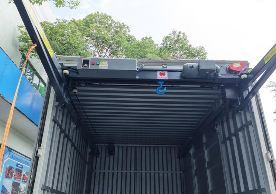 Electric Heavy-Duty Van Crane | Extendable Loading System for Containers